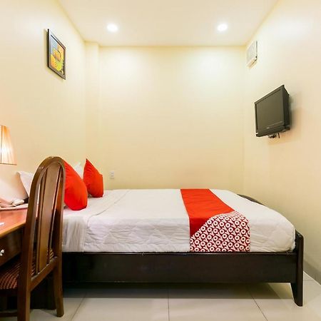 Oyo 422 Nguyen Thanh Hotel Ho Şi Min Dış mekan fotoğraf