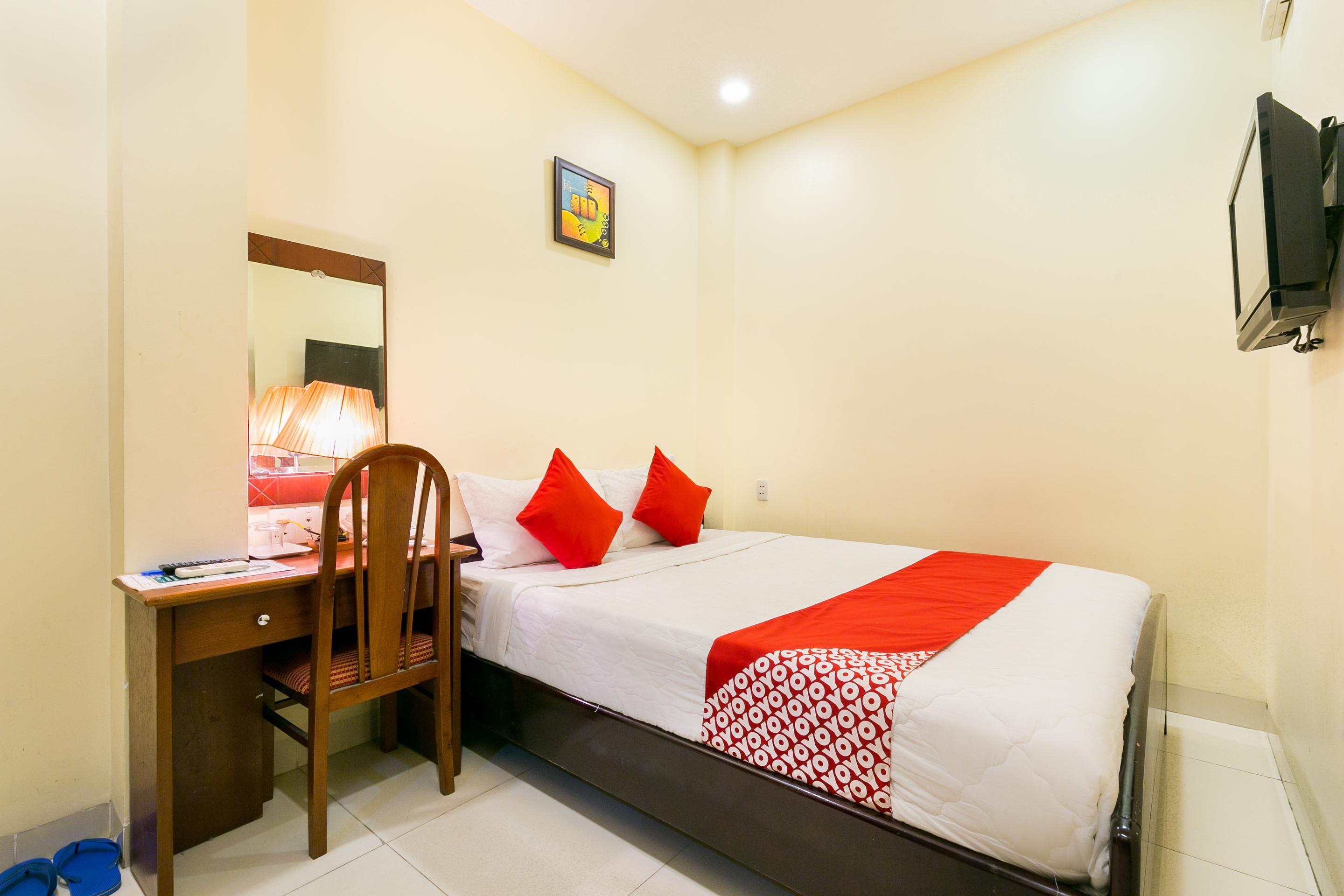Oyo 422 Nguyen Thanh Hotel Ho Şi Min Dış mekan fotoğraf