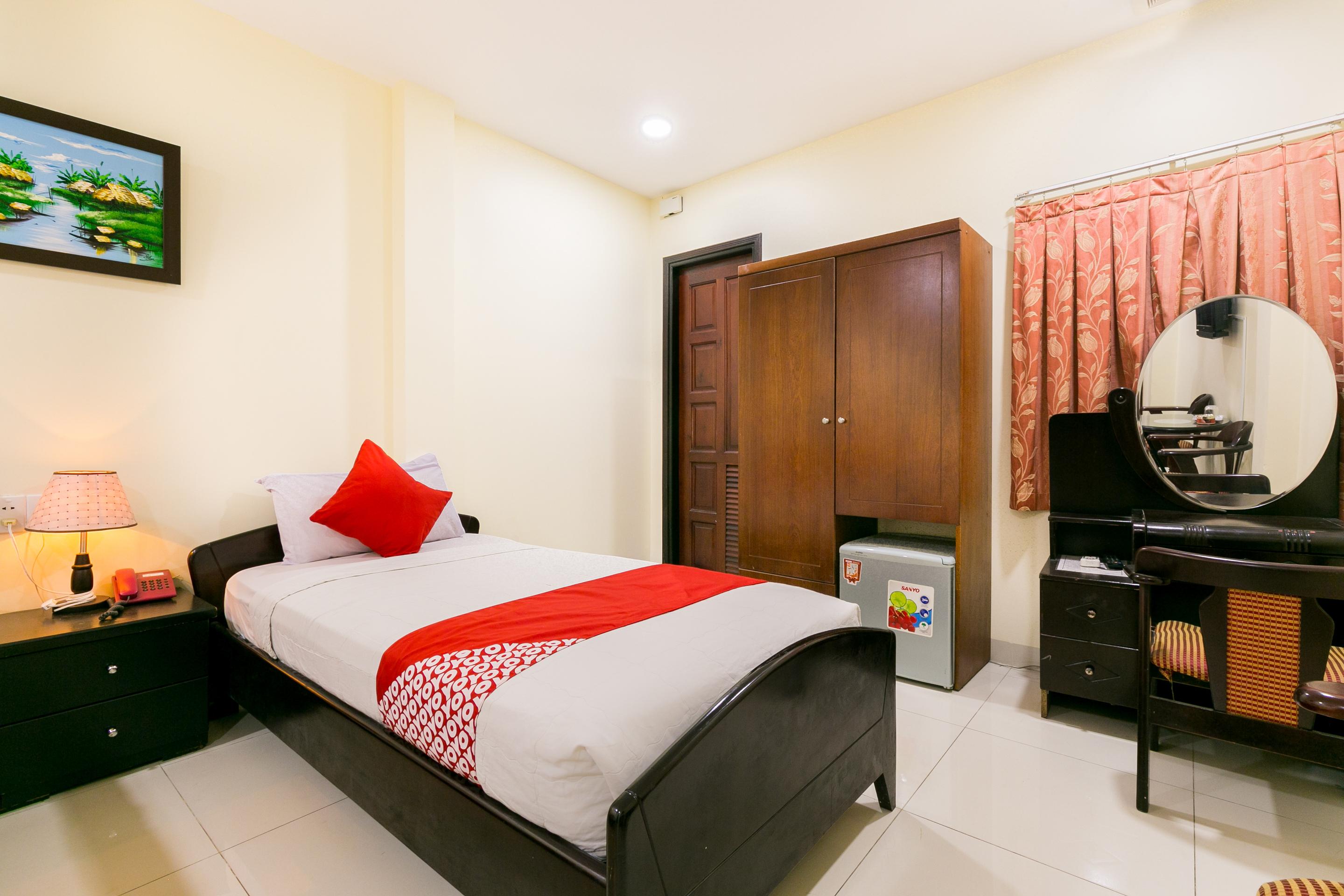 Oyo 422 Nguyen Thanh Hotel Ho Şi Min Dış mekan fotoğraf